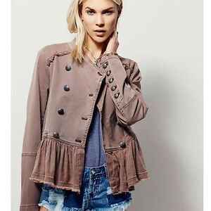 FREE PEOPLE NWT Ruffled Flare Hem Cropped Military Jacket Coat – Small